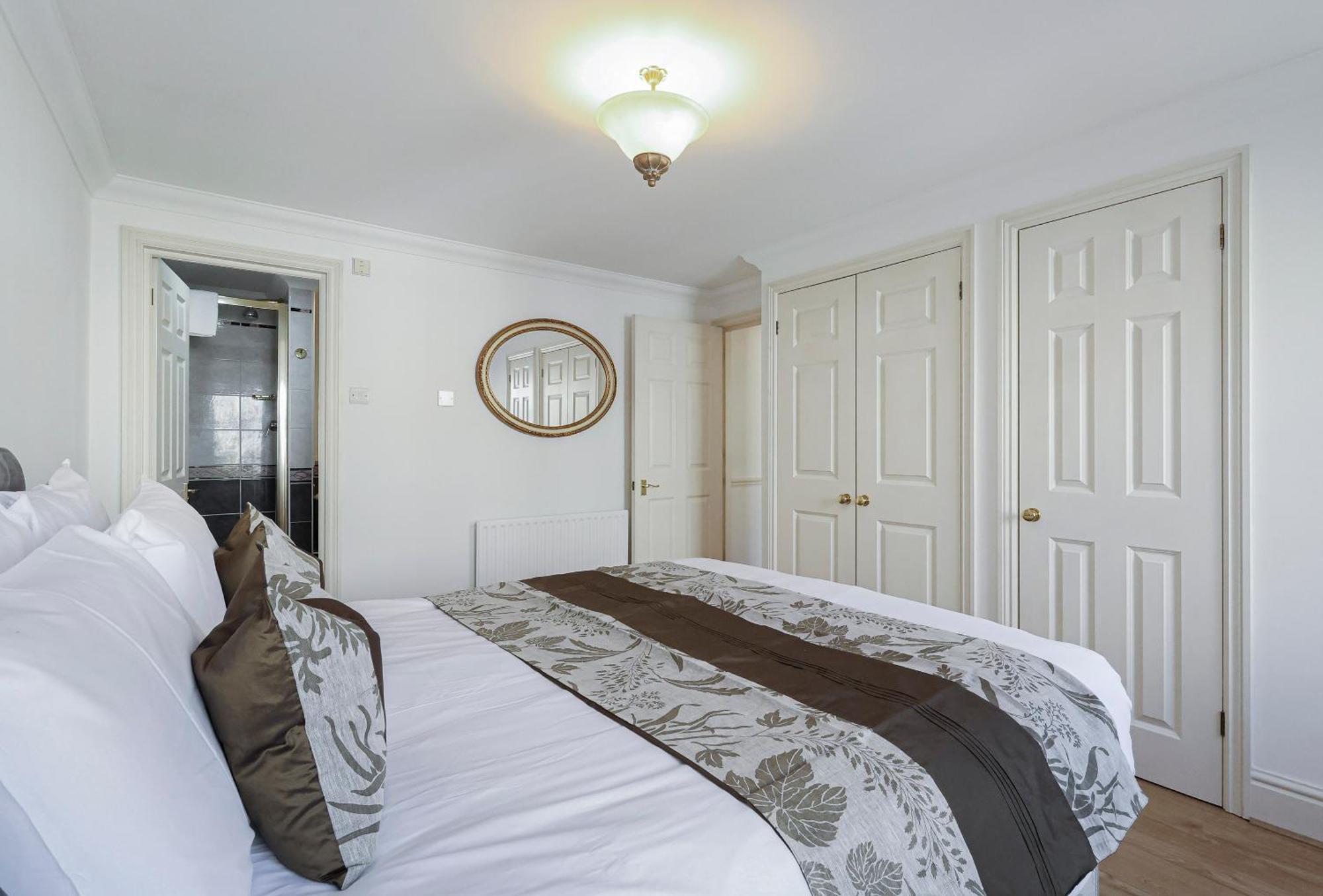 Two Bed Two Bath Kensington Appartamento *