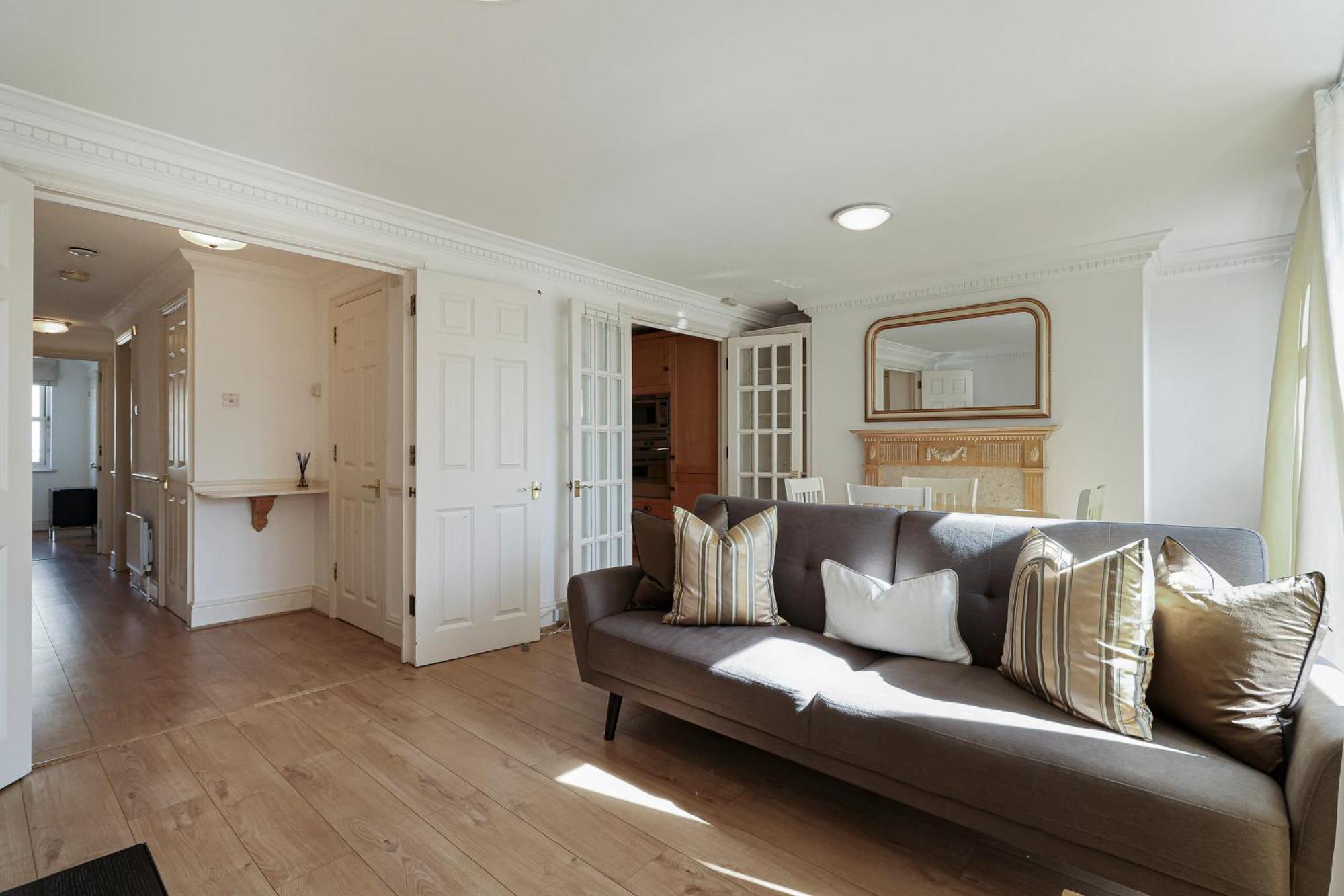 Two Bed Two Bath Kensington * Londra